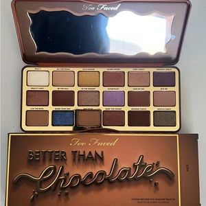 Too Faced Chocolate Bar eyeshadow palette